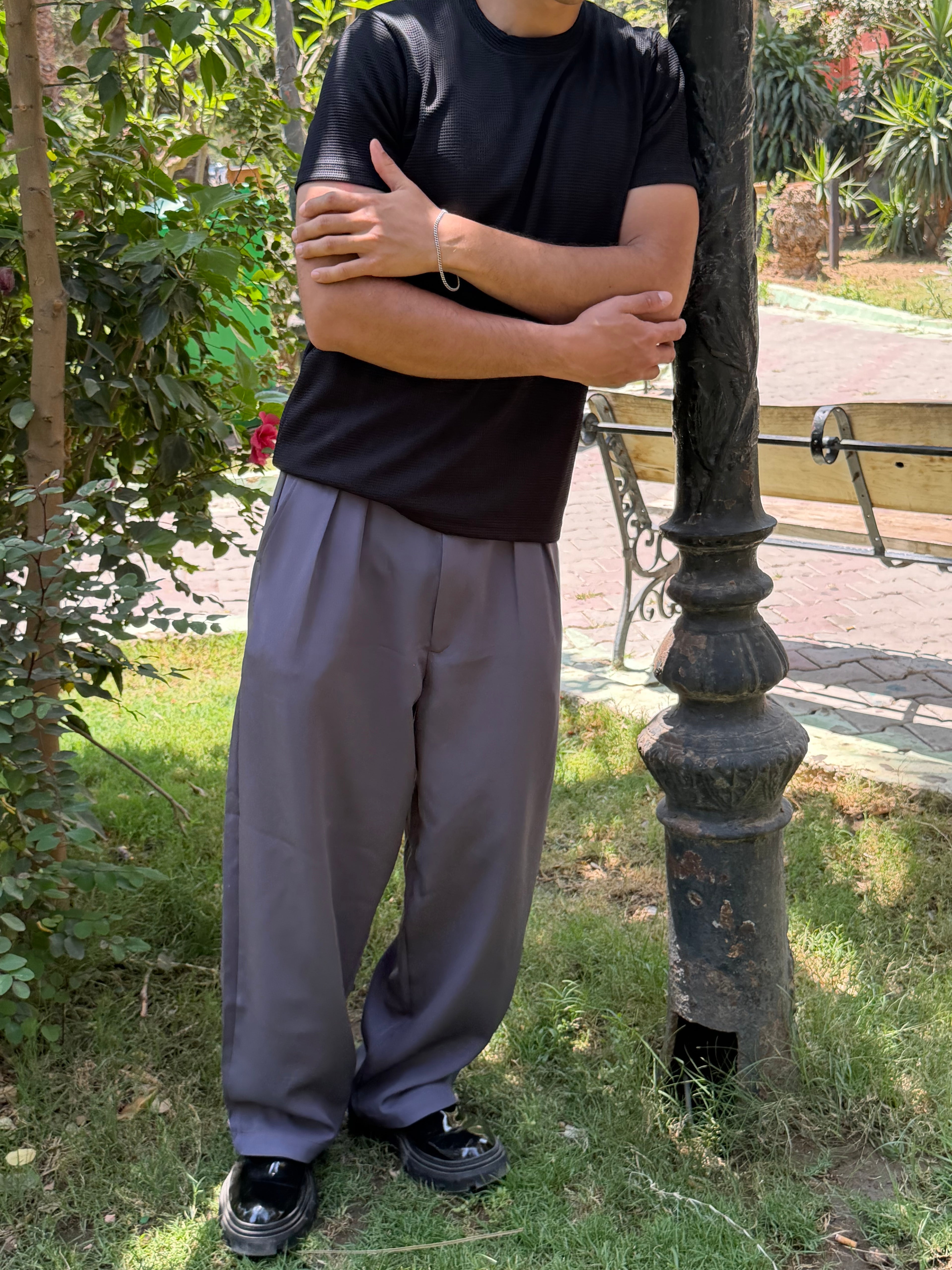 GREY PLEATED WIDE LEG PANTS